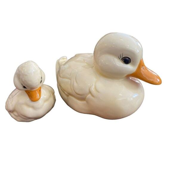 Vintage Handpainted Ceramic Ducks Mom Baby Set of Two - Picture 1 of 10